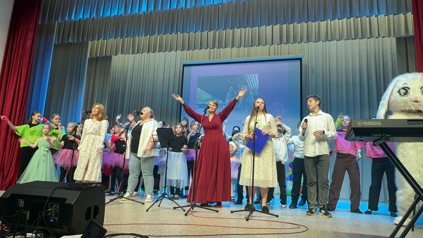 «Загляните в мамины глаза».