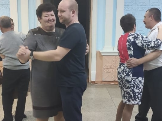 «Все начинается с семьи»