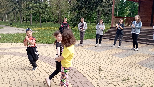 Танцевальный час 