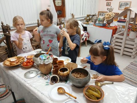 Познавательный час 