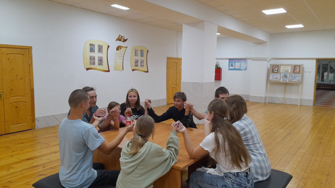  «Нам в конфликтах жить нельзя, возьмемся за руки друзья»