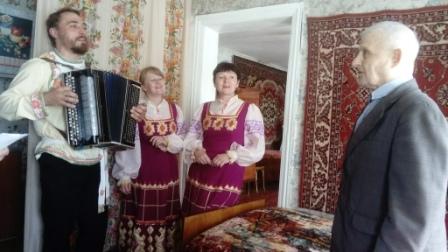 «Праздничный визит к ветеранам»