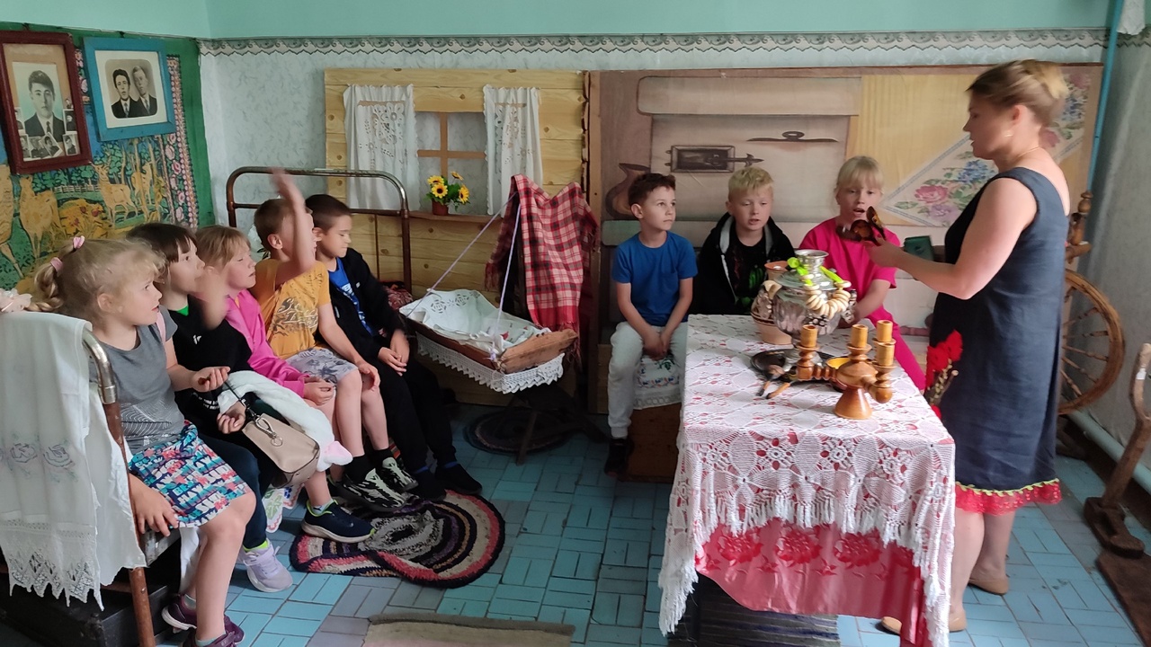 «Русская изба приглашает вас»