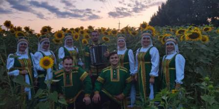 Концертная программа «За селом»