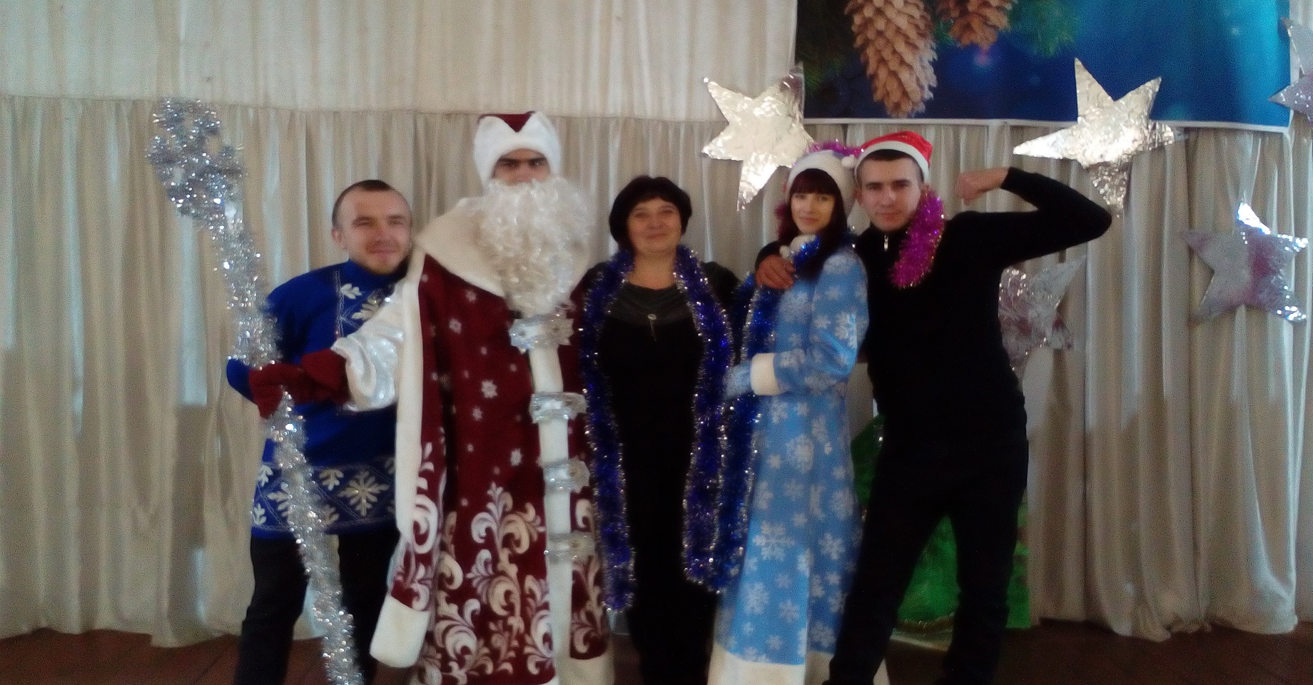 Юдановский ДК поздравляет всех с самым волшебным  праздником! Примите наш театрализованный Новогодний Поздравок! 