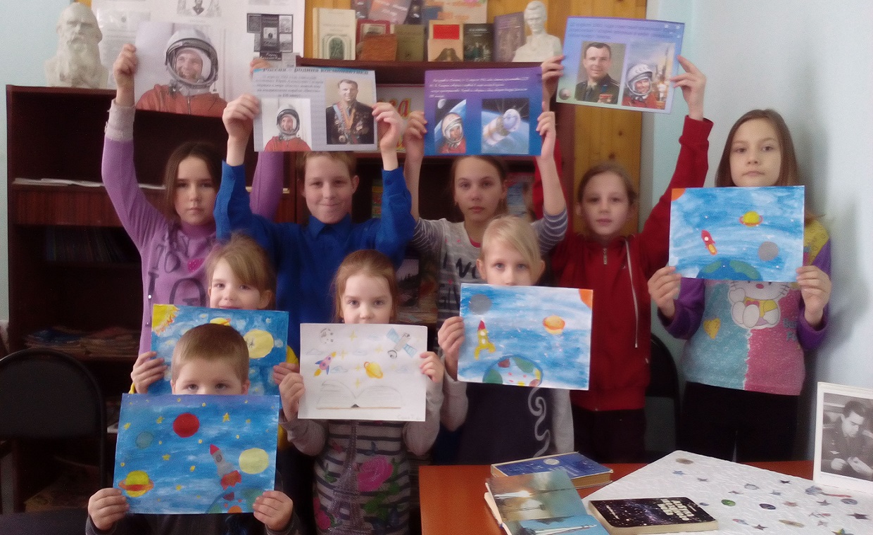 День космонавтики – праздник, приуроченный к первому в мире полету советского человека в космос.