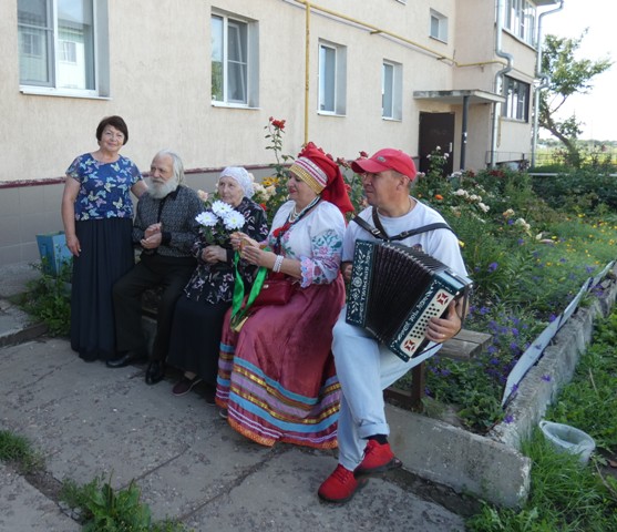 Праздничная программа 