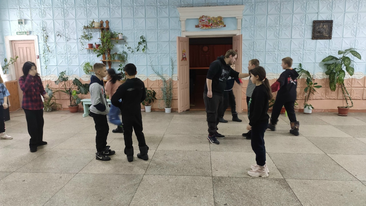  «Зимний персонаж».