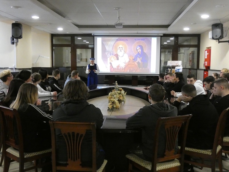 Встречали весну с жаворонками и пловом