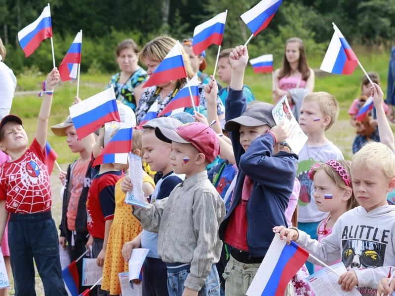 «Я живу в России»