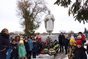 «Ты выстоял, великий Сталинград!» 