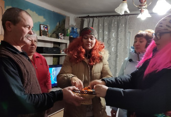 «Рождество стучится в двери» 
