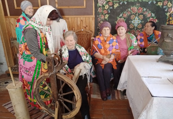 Бабушкина горница на базе краеведческого уголка – «Приданья старины глубокой»