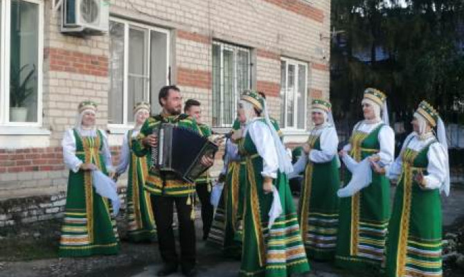 «Капелькой тепла согреем душу»