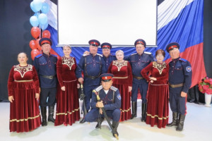 12 июня в РДК состоялся праздничный концерт, подготовленный народным вокальным ансамблем «Рута» руководитель А. Попова