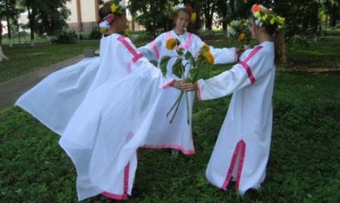 Под дивный вечер на Купалу