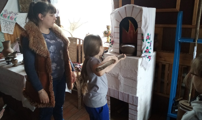 Познавательный час – «Жизнь и быт русского народа» Познавательный час – «Жизнь и быт русского народа»