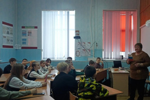 Тематическая программа «Имею право, но обязан» во второй городской школе.